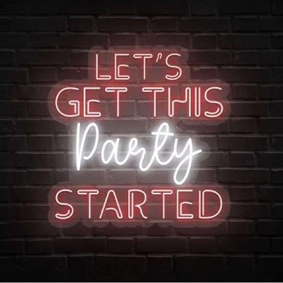 𝟕/𝟐𝟒 𝐈’𝐦 𝐂𝐨-𝐇𝐨𝐬𝐭𝐢𝐧𝐠 𝐚 𝐏𝐚𝐫𝐭𝐲! 🥳🎉🥳🎉🥳 - Picture 1 of 15